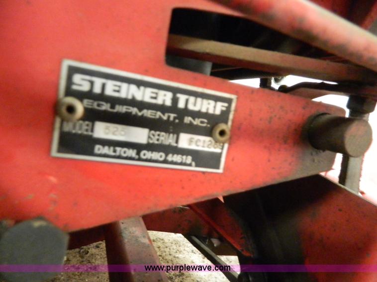 image for item BQ9976 1989 Steiner 525 4WD tractor