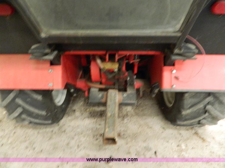 image for item BQ9976 1989 Steiner 525 4WD tractor