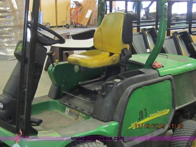 image for item E1098 John Deere 1445 mower