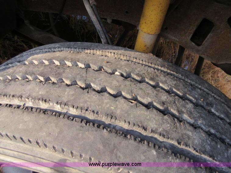 image for item I1857 2000 Ford F550 bucket truck