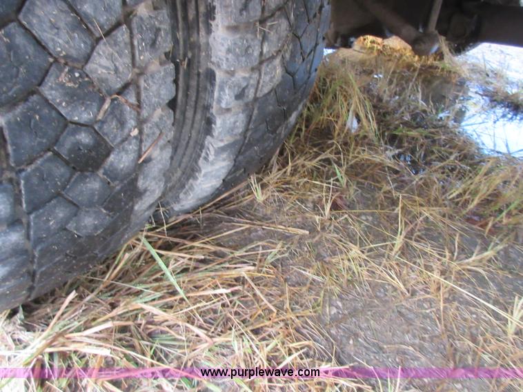 image for item I1857 2000 Ford F550 bucket truck