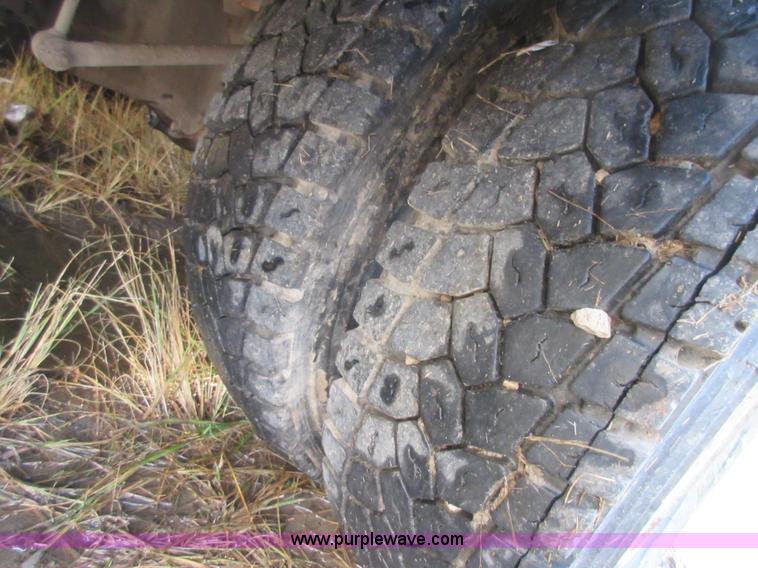 image for item I1857 2000 Ford F550 bucket truck