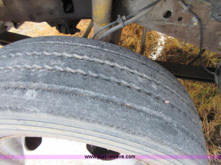 image for item I1857 2000 Ford F550 bucket truck