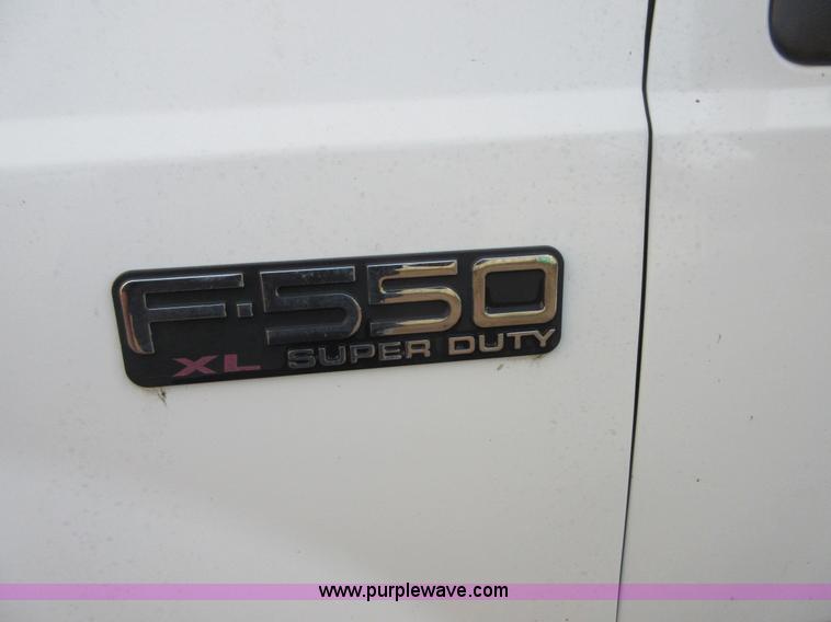 image for item I1857 2000 Ford F550 bucket truck