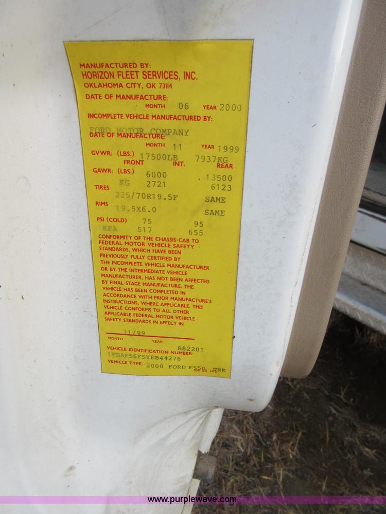 image for item I1857 2000 Ford F550 bucket truck