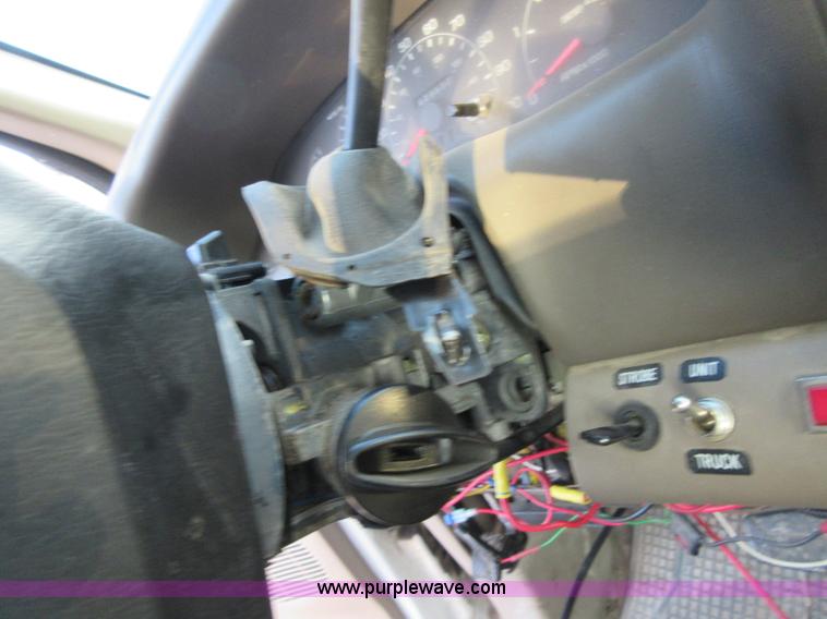 image for item I1857 2000 Ford F550 bucket truck