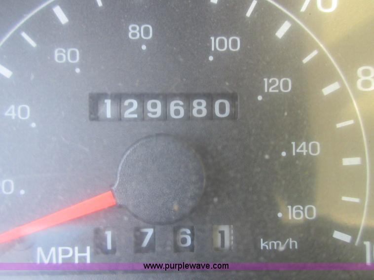 image for item I1857 2000 Ford F550 bucket truck