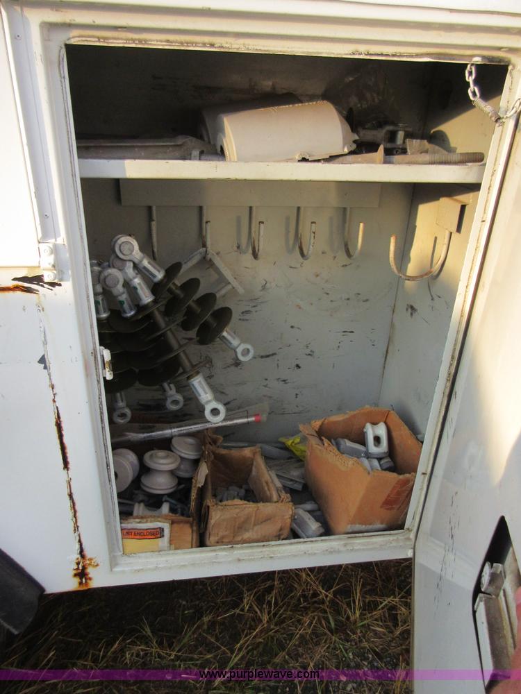 image for item I1857 2000 Ford F550 bucket truck