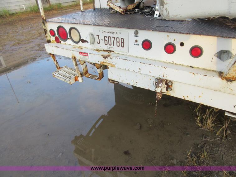 image for item I1857 2000 Ford F550 bucket truck