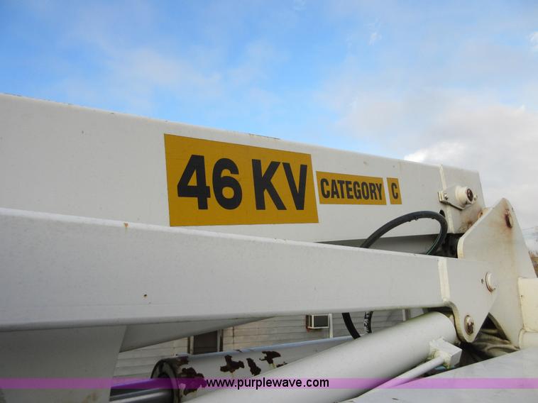 image for item I1857 2000 Ford F550 bucket truck