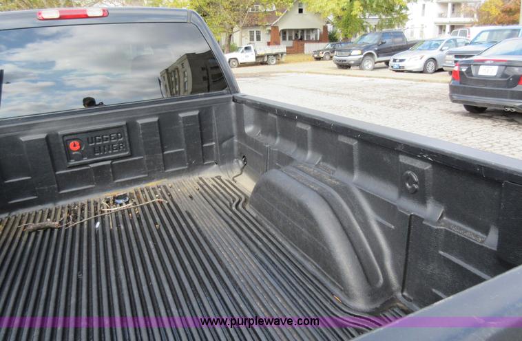 image for item I6321 2003 Chevrolet Silverado 1500HD Crew Cab pickup truck