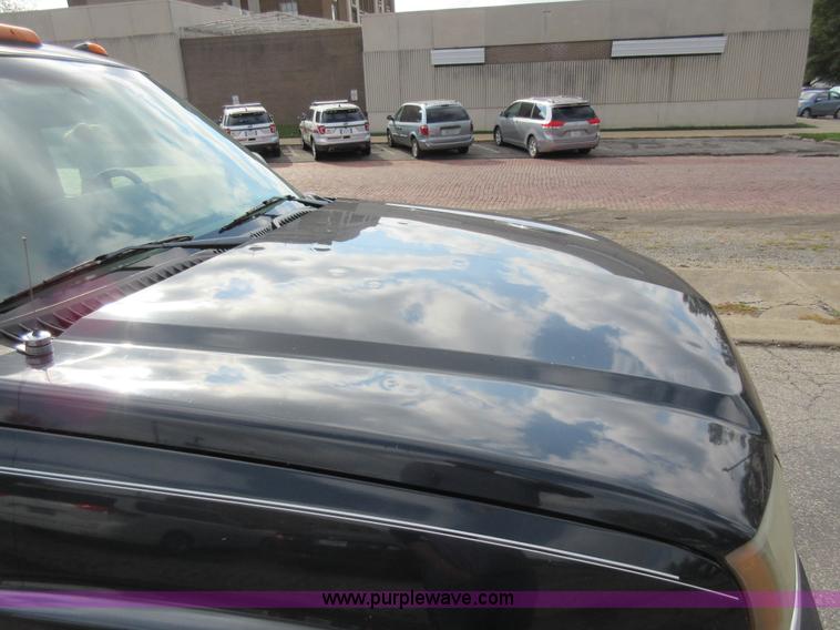 image for item I6321 2003 Chevrolet Silverado 1500HD Crew Cab pickup truck