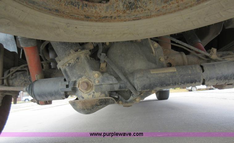 image for item I6321 2003 Chevrolet Silverado 1500HD Crew Cab pickup truck