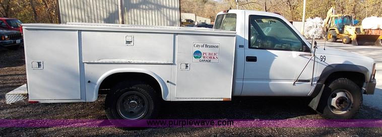 image for item J2691 1994 Chevrolet Cheyenne 3500 utility truck