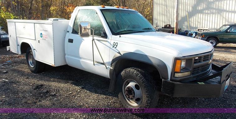 image for item J2691 1994 Chevrolet Cheyenne 3500 utility truck