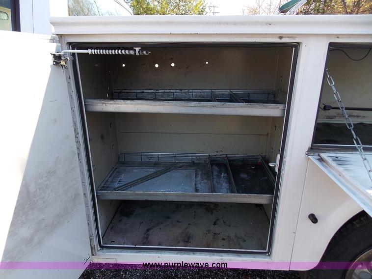 image for item J2691 1994 Chevrolet Cheyenne 3500 utility truck