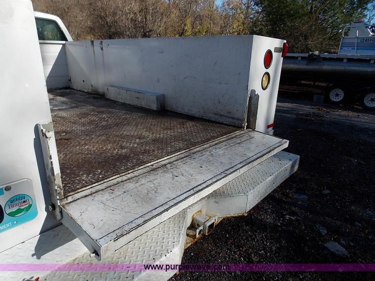 image for item J2691 1994 Chevrolet Cheyenne 3500 utility truck