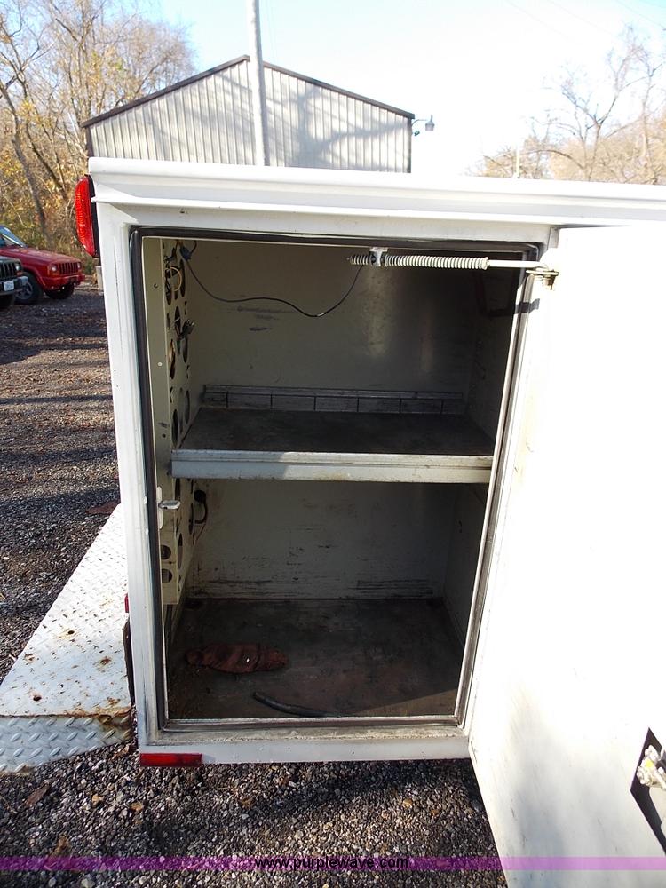 image for item J2691 1994 Chevrolet Cheyenne 3500 utility truck