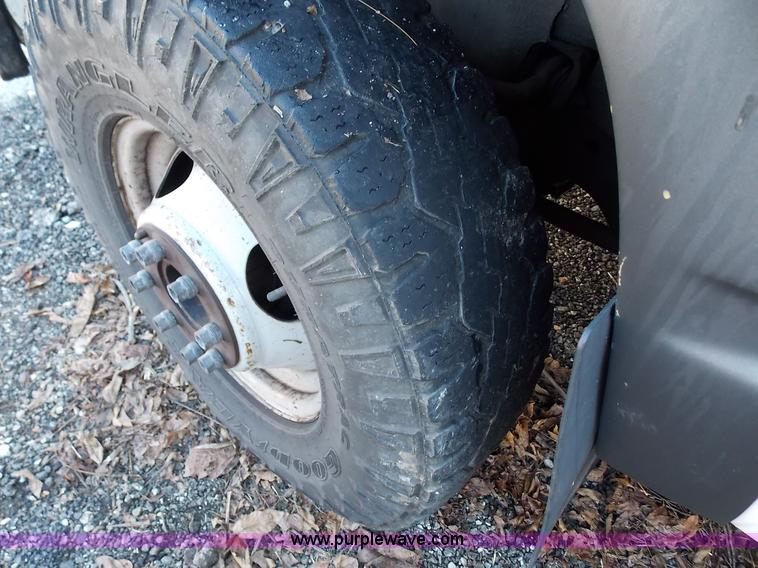 image for item J2691 1994 Chevrolet Cheyenne 3500 utility truck