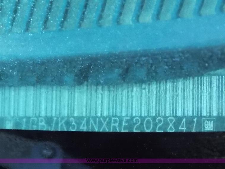 image for item J2691 1994 Chevrolet Cheyenne 3500 utility truck