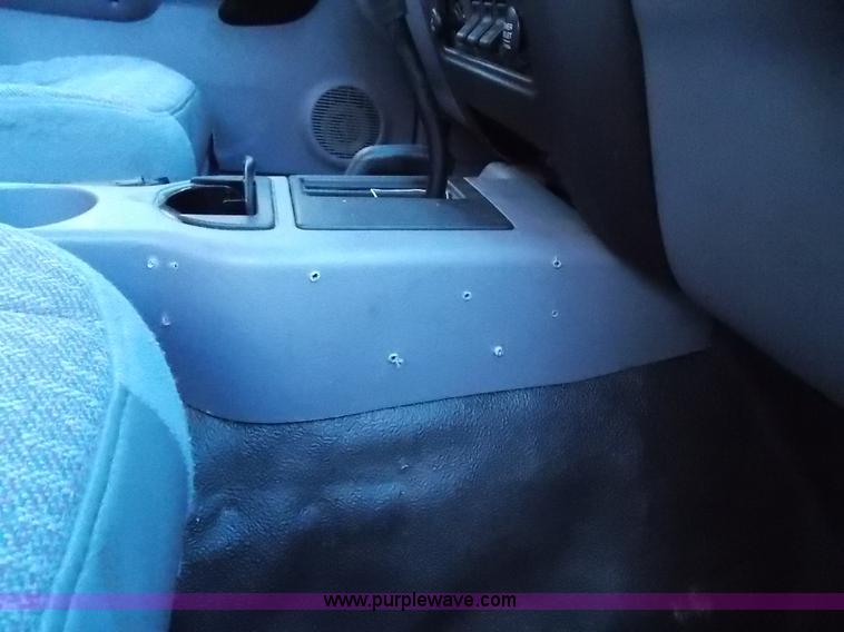 image for item J2692 1998 Jeep Cherokee Sport SUV