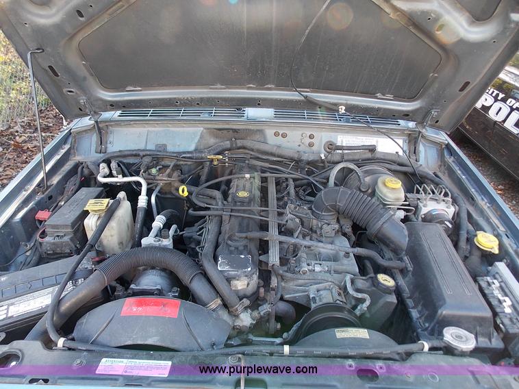 image for item J2692 1998 Jeep Cherokee Sport SUV