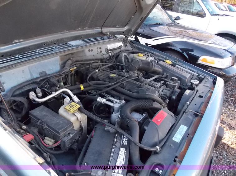 image for item J2692 1998 Jeep Cherokee Sport SUV