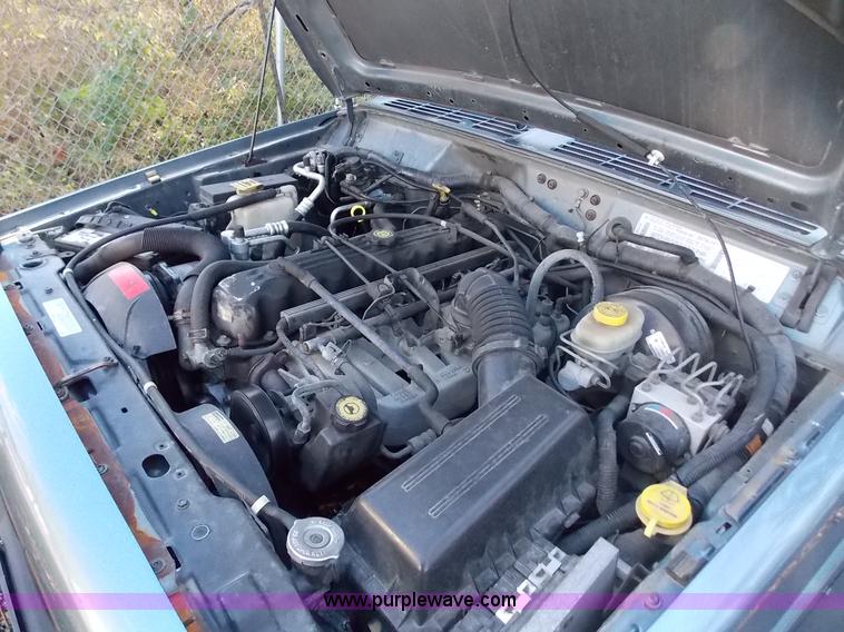 image for item J2692 1998 Jeep Cherokee Sport SUV