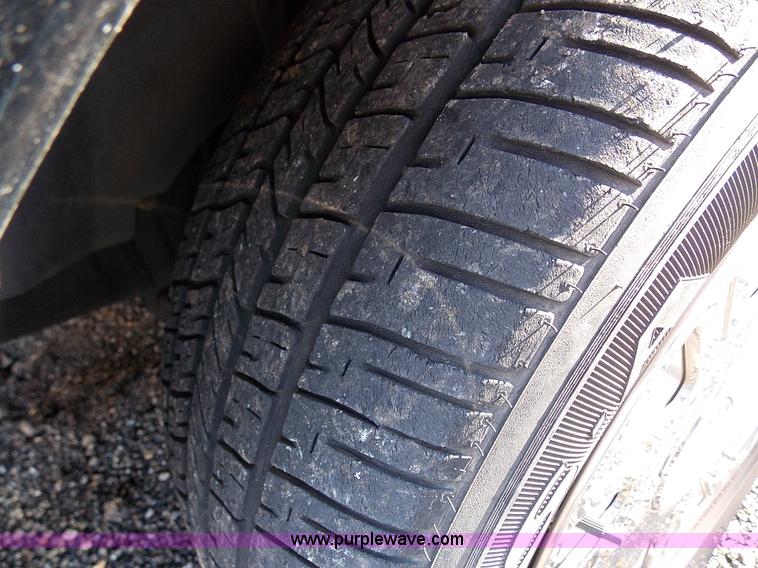 image for item J2693 2005 Ford Crown Victoria Police Interceptor