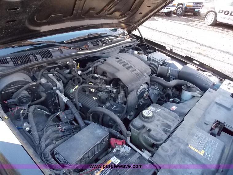 image for item J2693 2005 Ford Crown Victoria Police Interceptor