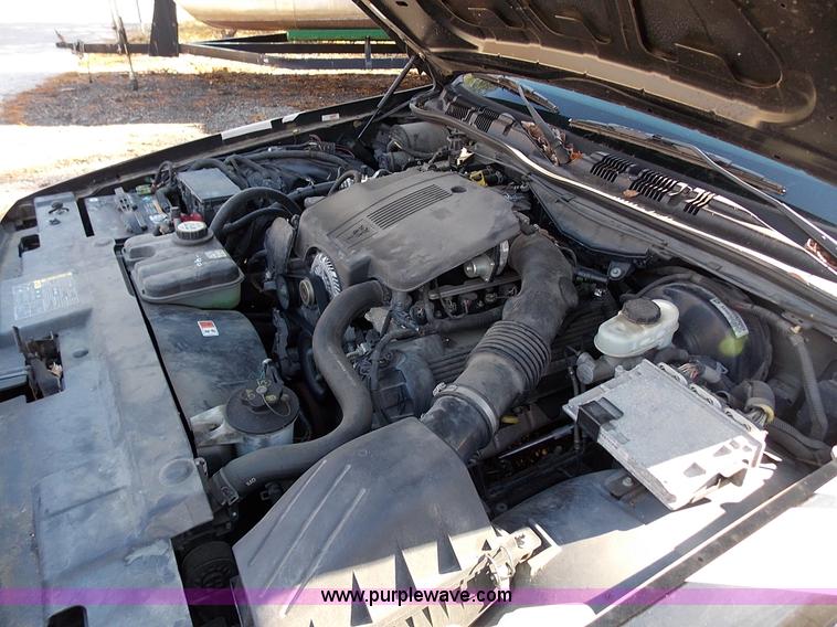 image for item J2693 2005 Ford Crown Victoria Police Interceptor