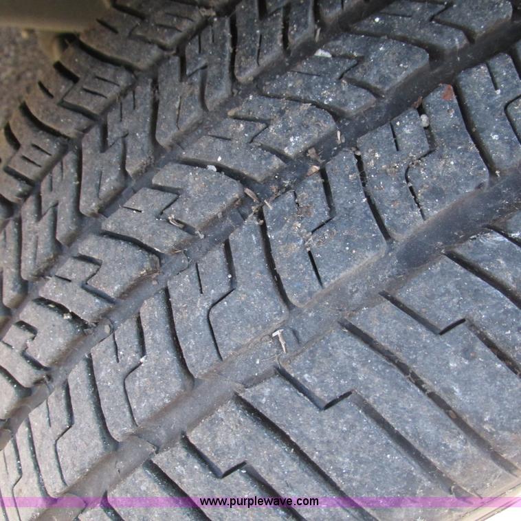 image for item J2695 2010 Ford Crown Victoria Police Interceptor