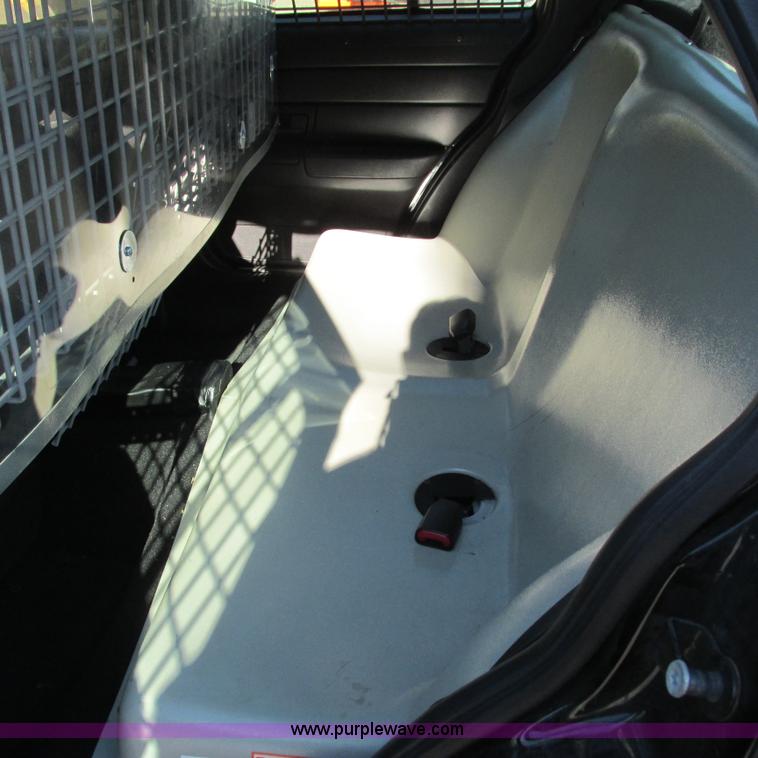 image for item J2695 2010 Ford Crown Victoria Police Interceptor