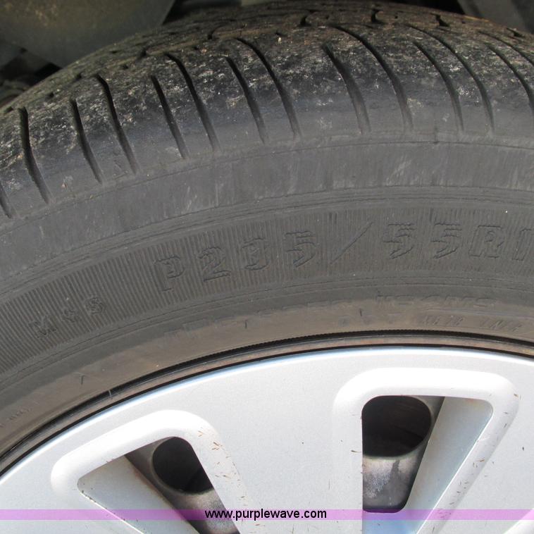 image for item J2695 2010 Ford Crown Victoria Police Interceptor