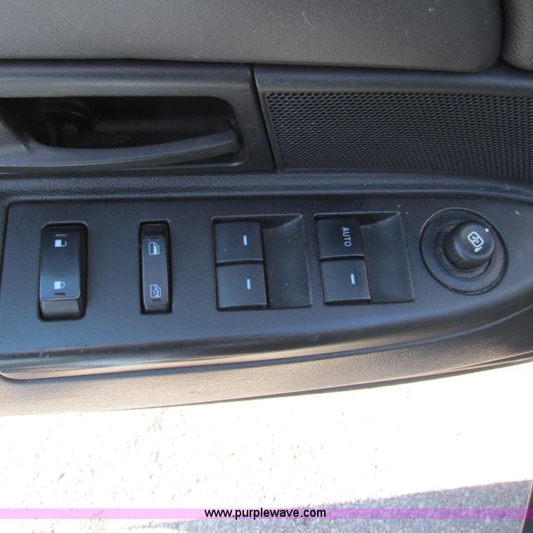 image for item J2695 2010 Ford Crown Victoria Police Interceptor