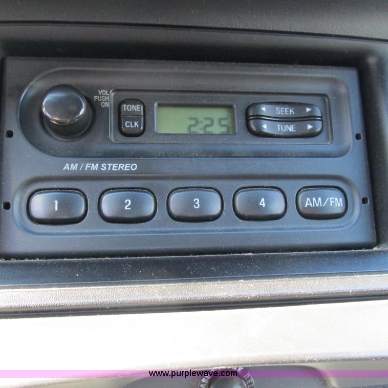 image for item J2695 2010 Ford Crown Victoria Police Interceptor