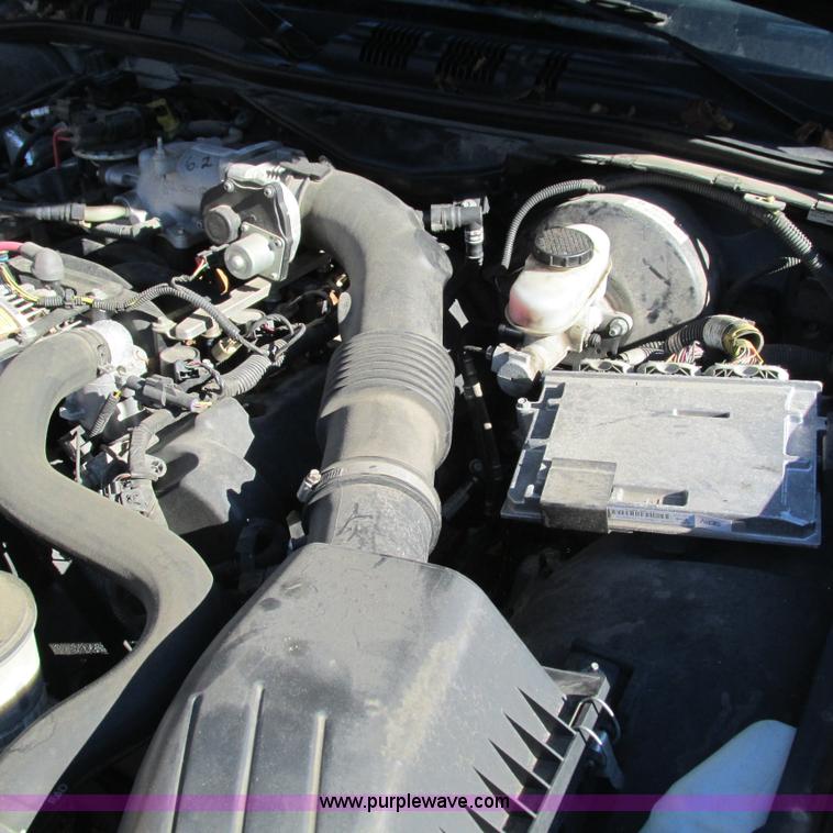 image for item J2695 2010 Ford Crown Victoria Police Interceptor