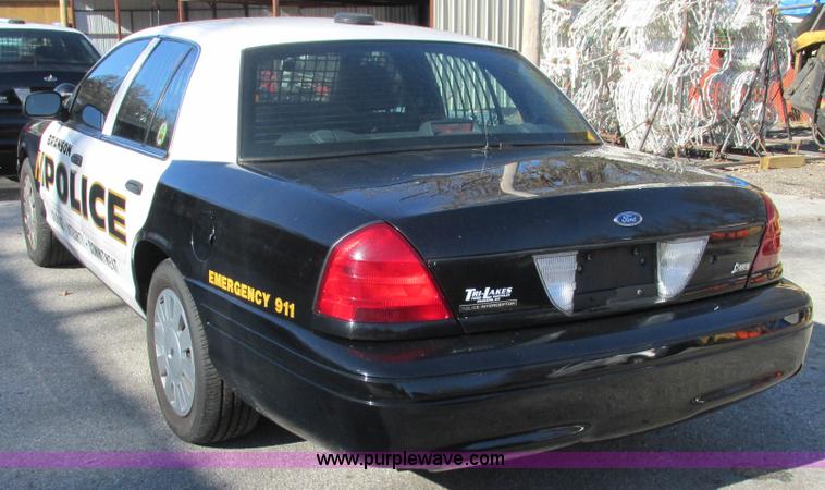 image for item J2696 2010 Ford Crown Victoria Police Interceptor