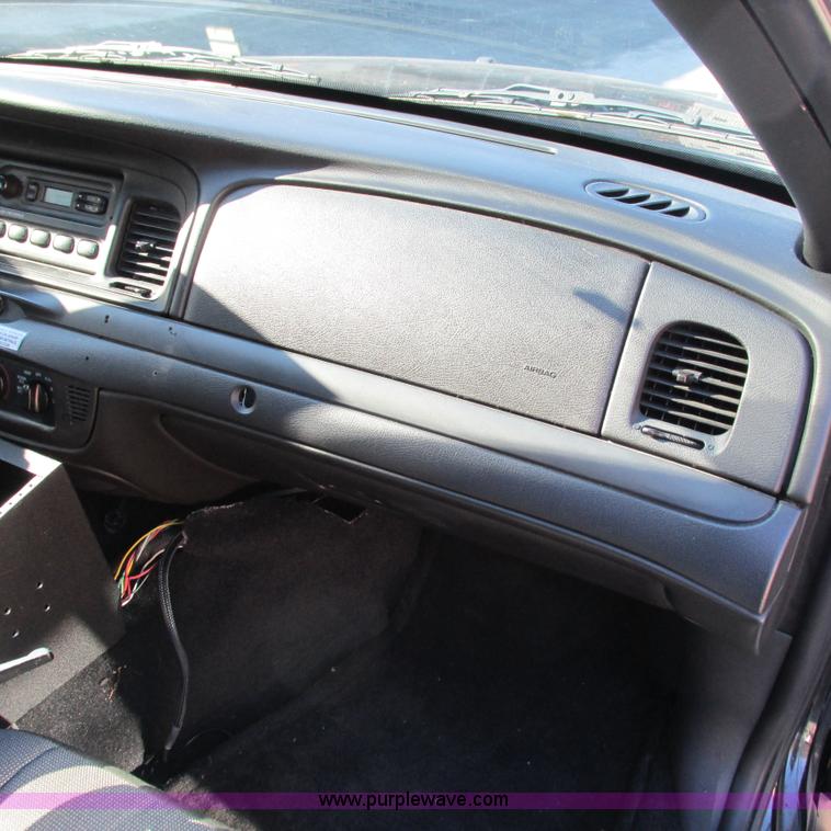image for item J2696 2010 Ford Crown Victoria Police Interceptor