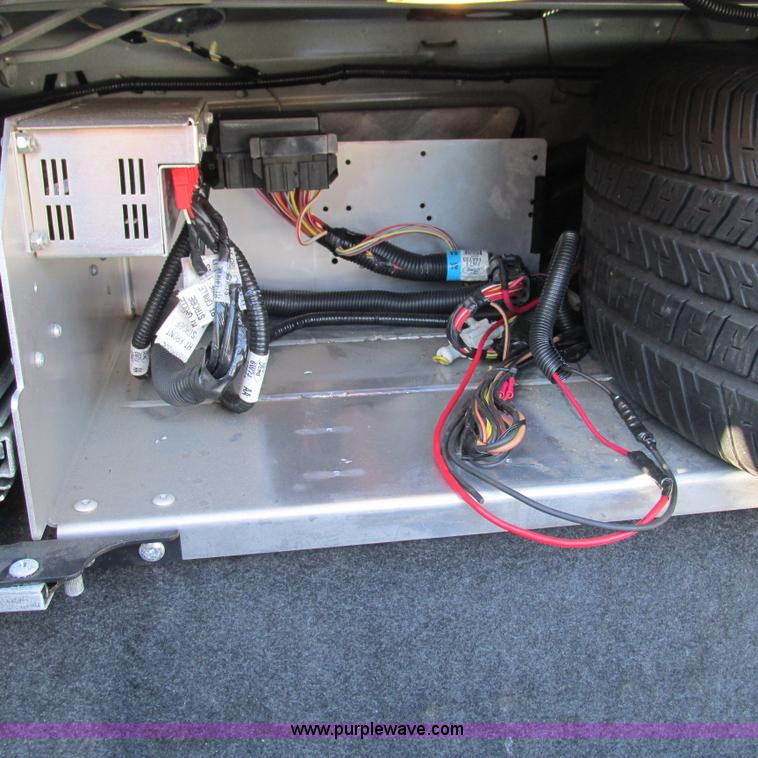 image for item J2696 2010 Ford Crown Victoria Police Interceptor