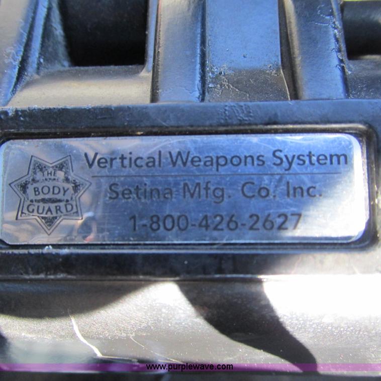 image for item J2696 2010 Ford Crown Victoria Police Interceptor