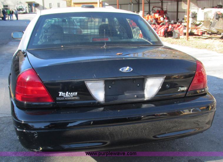 image for item J2697 2010 Ford Crown Victoria Police Interceptor