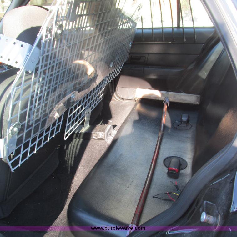 image for item J2697 2010 Ford Crown Victoria Police Interceptor