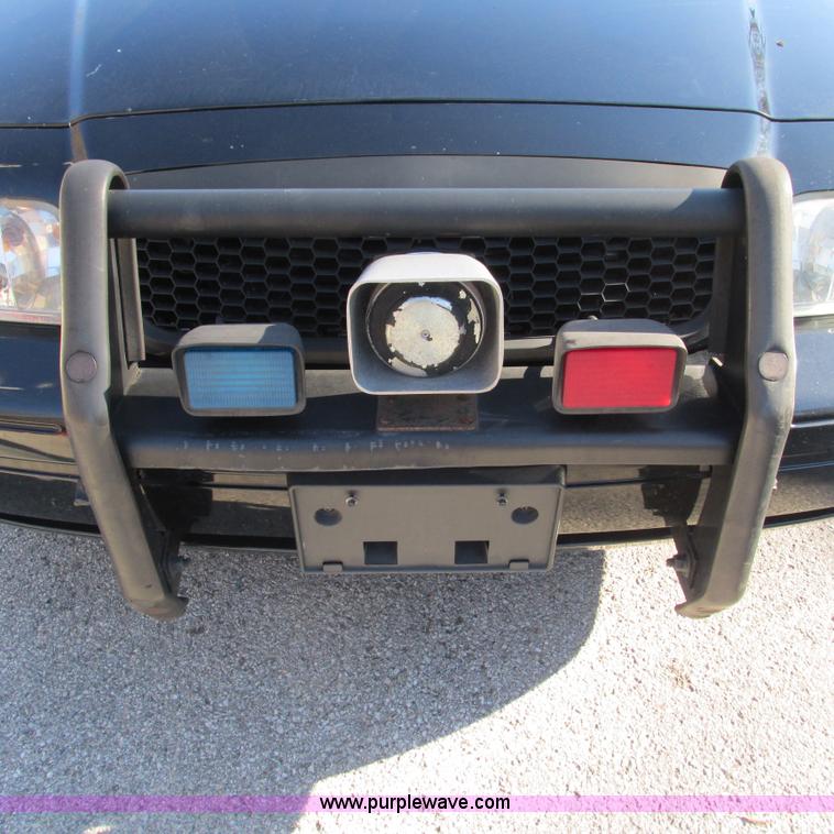 image for item J2697 2010 Ford Crown Victoria Police Interceptor