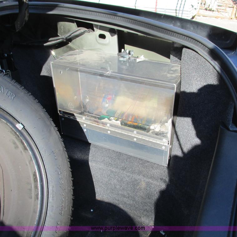 image for item J2697 2010 Ford Crown Victoria Police Interceptor