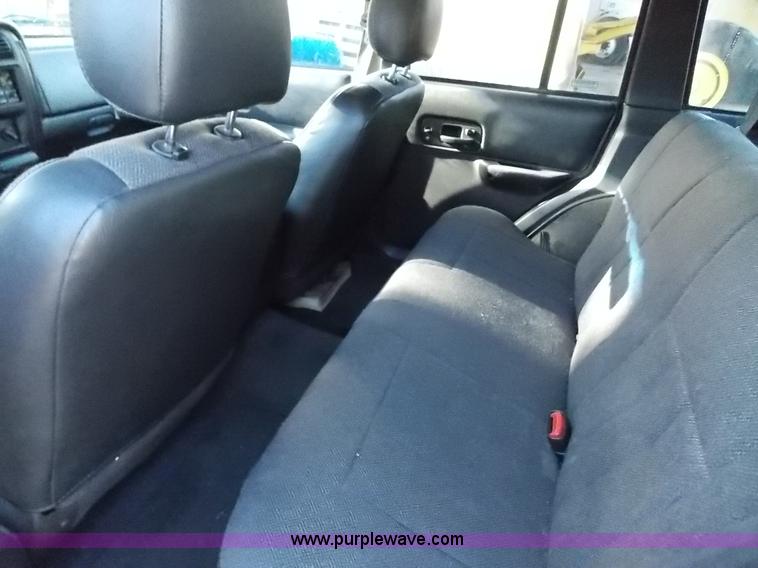 image for item J2698 1999 Jeep Cherokee Sport SUV