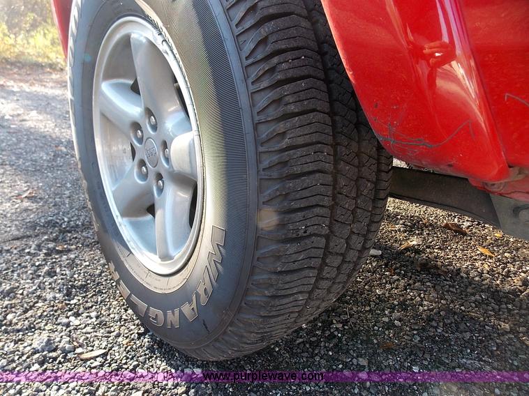 image for item J2698 1999 Jeep Cherokee Sport SUV