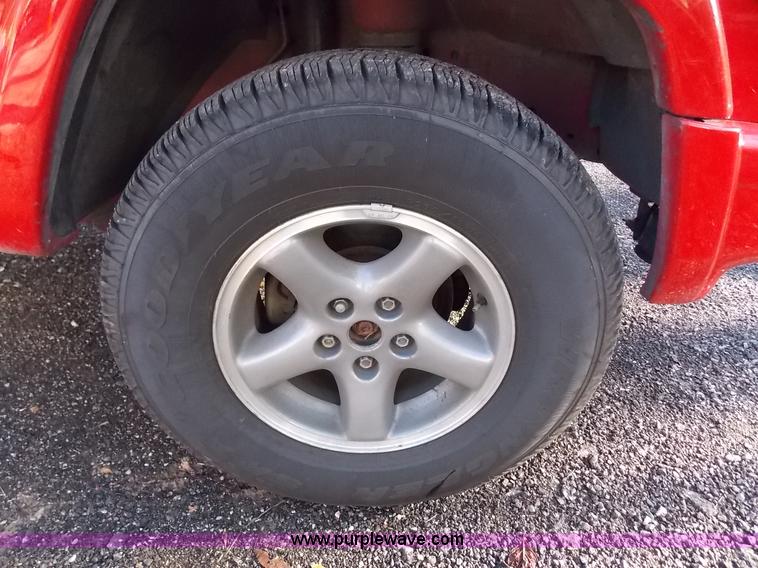 image for item J2698 1999 Jeep Cherokee Sport SUV