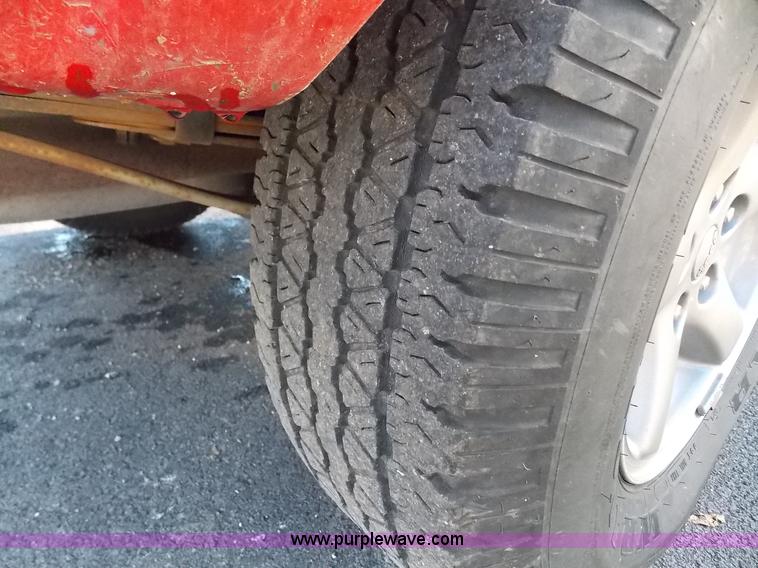 image for item J2698 1999 Jeep Cherokee Sport SUV