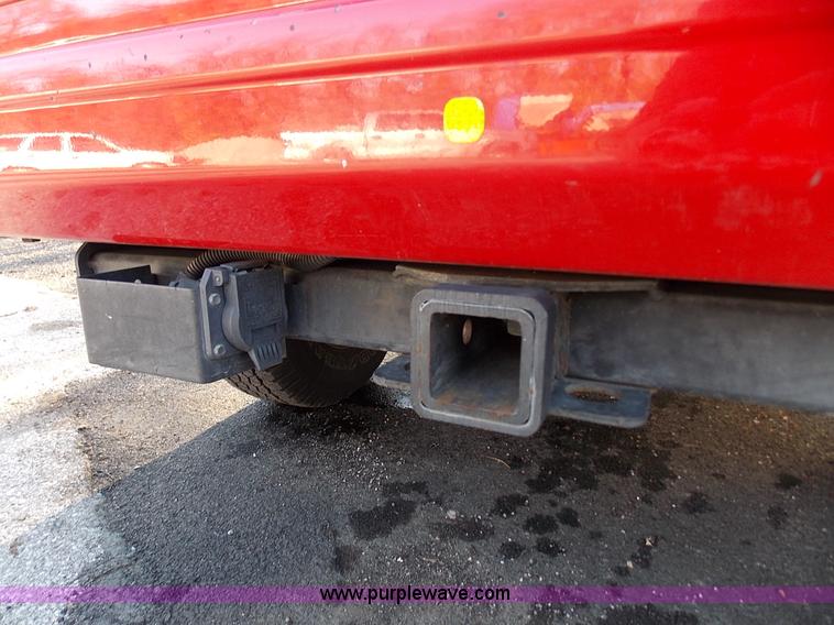 image for item J2698 1999 Jeep Cherokee Sport SUV